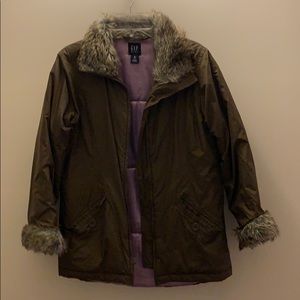 GAP Kids Girls Faux Fur Trim Winter Jacket | Size M | Brown |‎ Lightly Worn